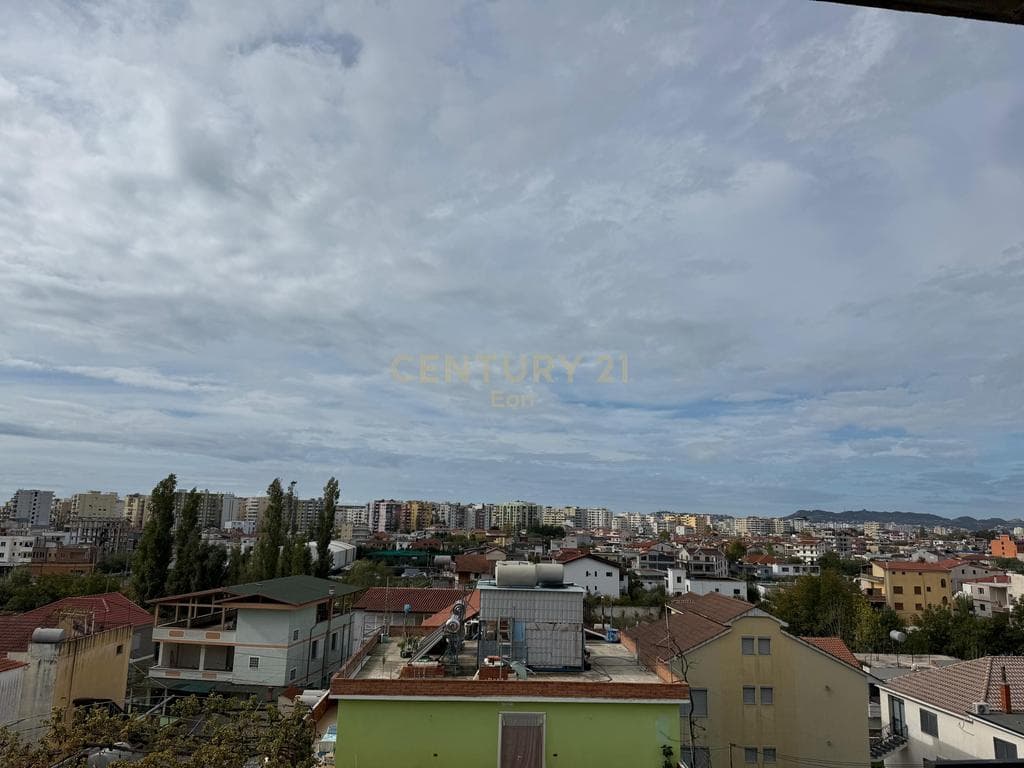 Vilë 4-Kateshe per Shitje në Arapaj, Durrës ! 4