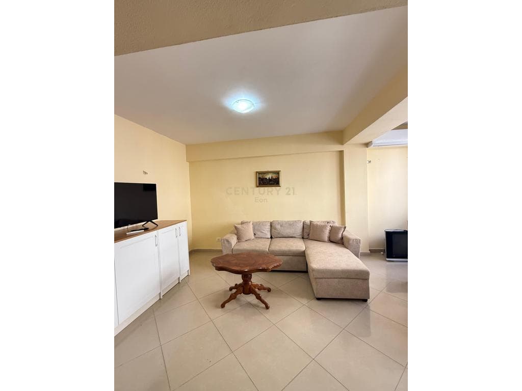 SHITET APARTAMENT 1+1 TE PALLATI SPORTIT, DURRES ! 4