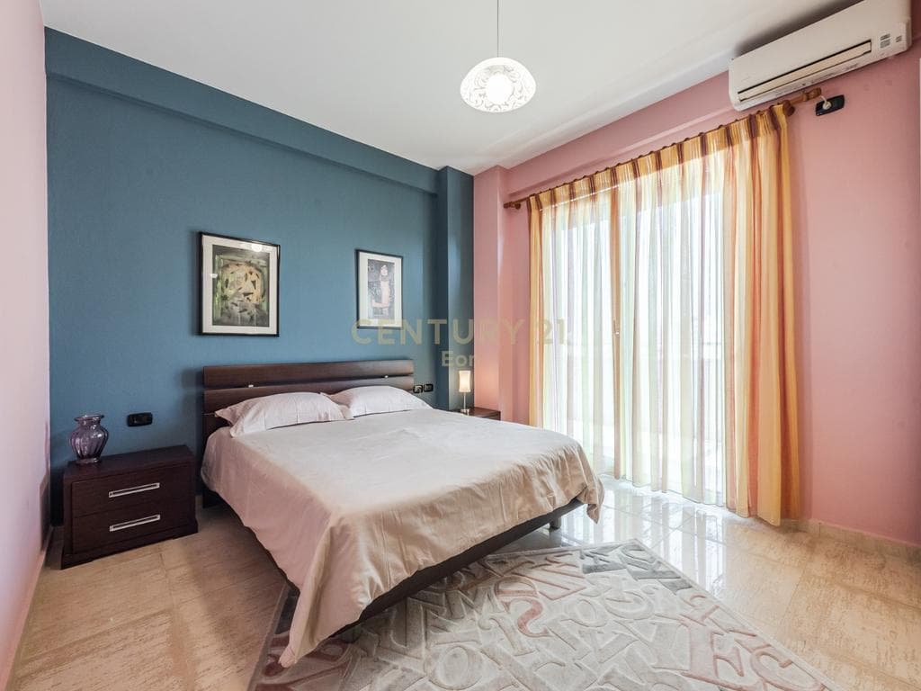 JEPET ME QIRA APARTAMENT 2+1 DHE GARAZH TEK BASHKIA DURRES ME PAMJE DETI ! 4
