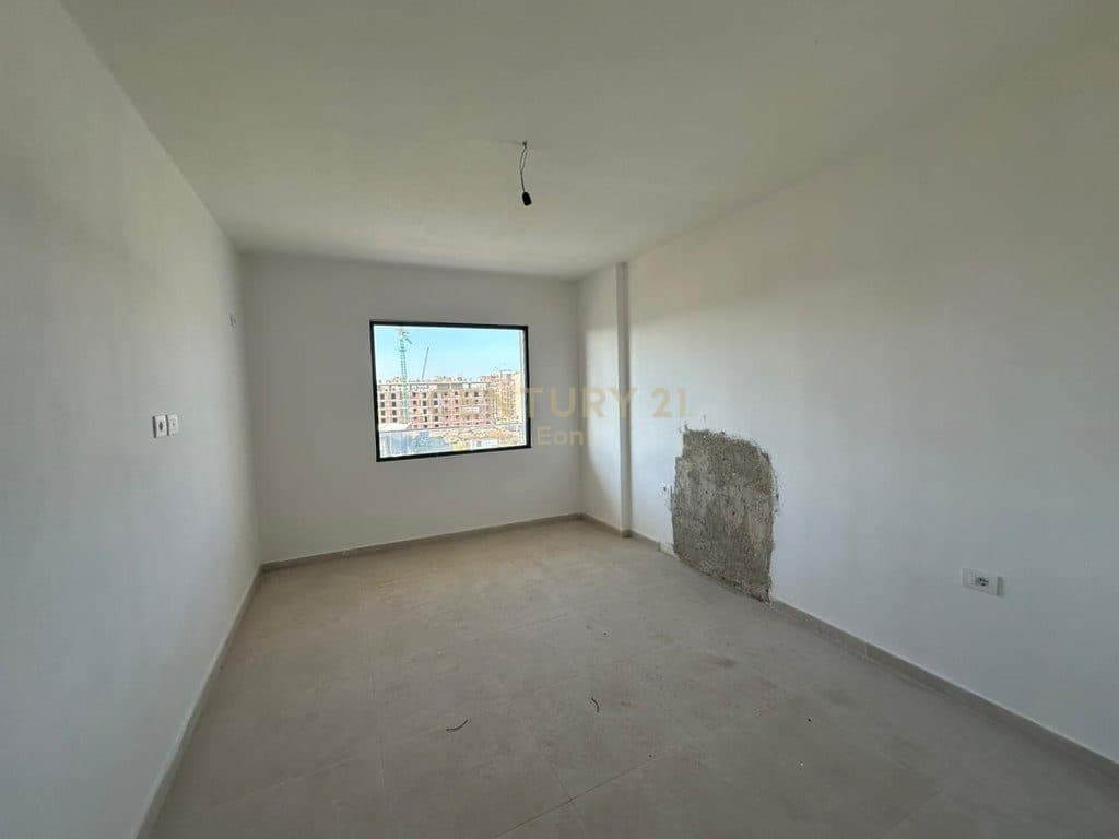 EKSKLUZIVE! SHITET APARTAMENT MUNDESI KTHIMI NE 2+1 NE REZIDENCEN EON GOLEM ! 3
