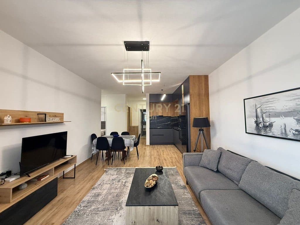 Apartament 2+1+2 Me Qira me Pamje Deti, Vollga Durrës - 850€ | 100 m² 2