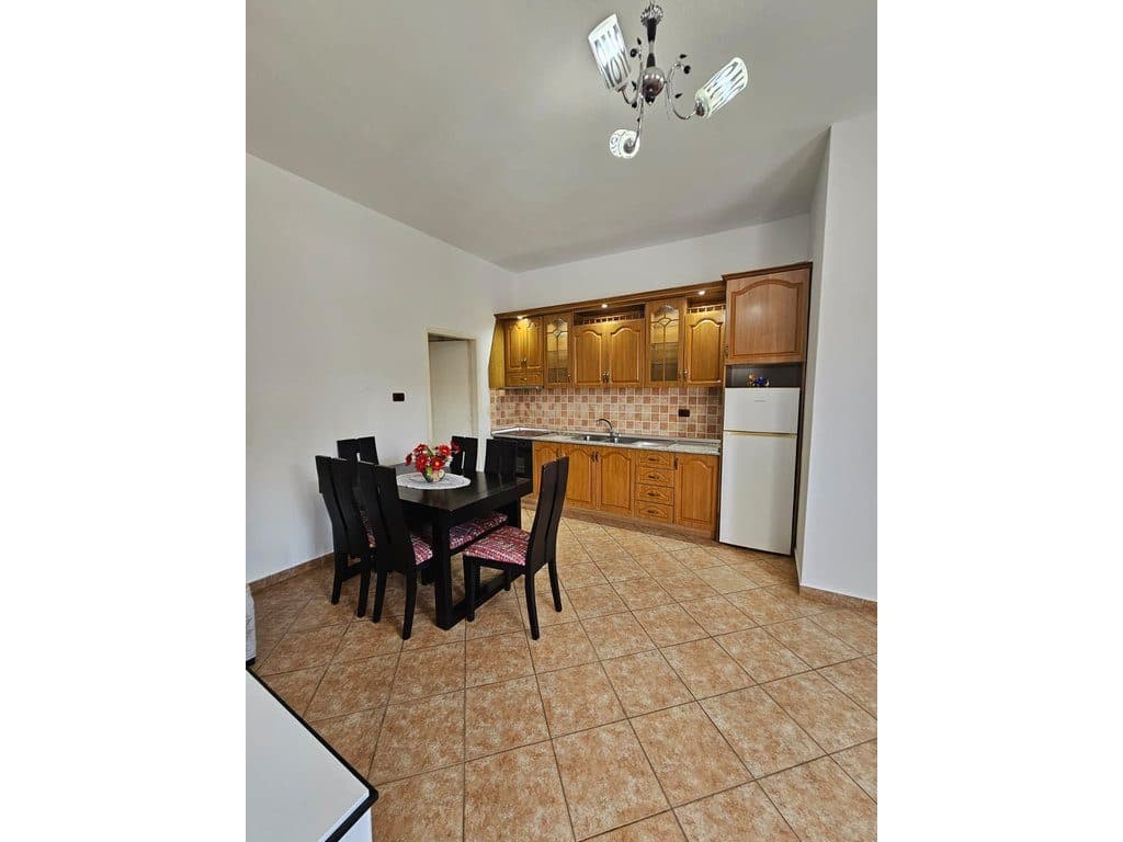 APARTAMET 1+1 NE SPITALLE PER QIRA ! 3