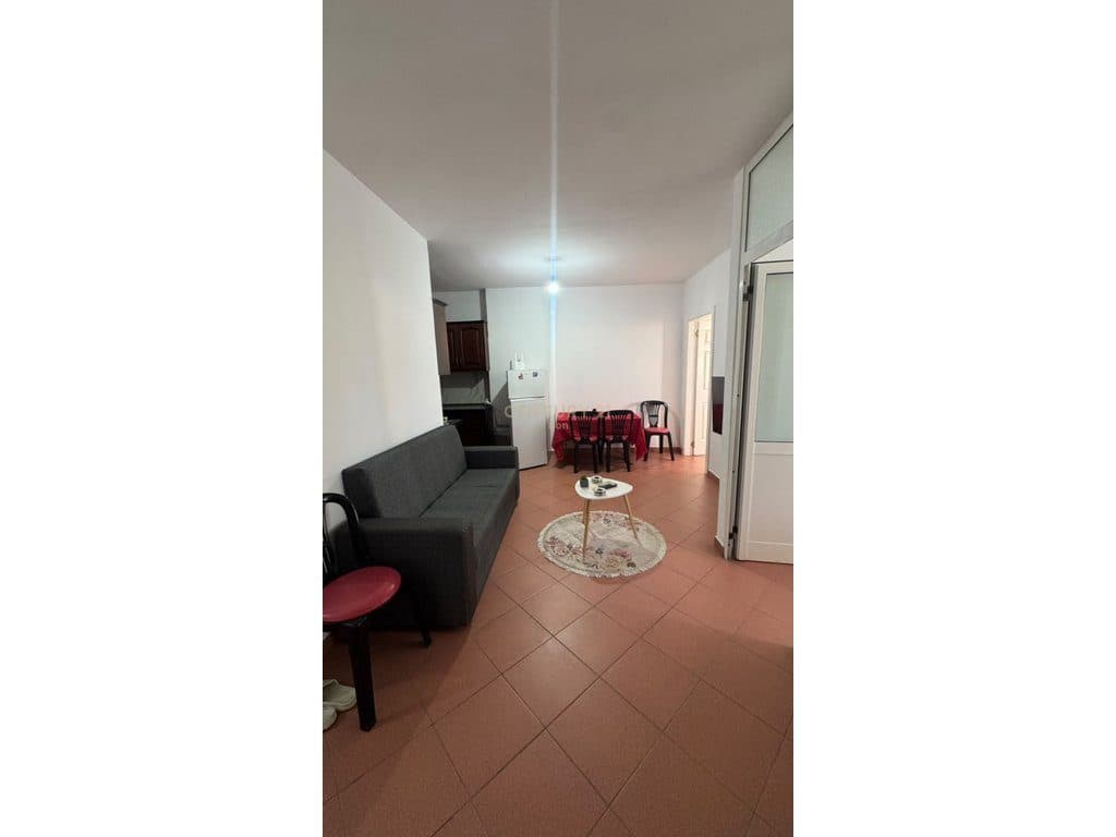 Apartament 2+1 Me Qira në Plazh, Durrës !