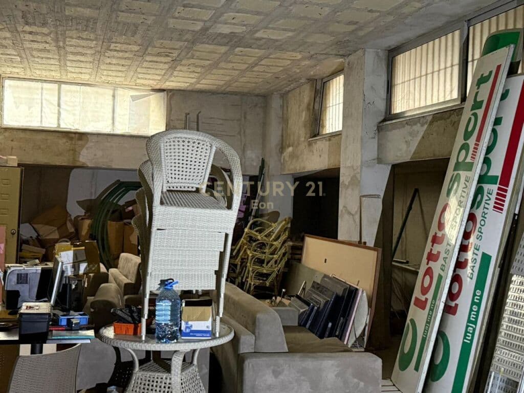SHITET AMBIENT BIZNESI VIJE E PARE NE PLAZH,TEUTA! 3