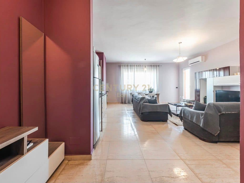JEPET ME QIRA APARTAMENT 2+1 DHE GARAZH TEK BASHKIA DURRES ME PAMJE DETI ! 2