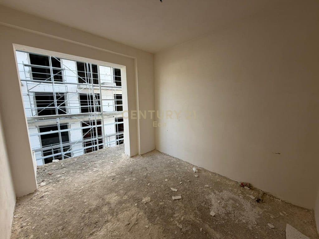 Apartament 1+1 Në Shitje në Mali i Robit, Durrës ! 4