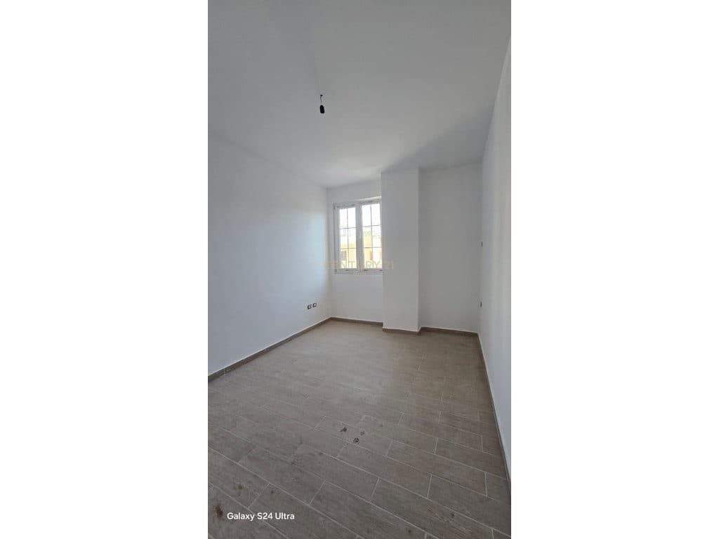 Shitet Apartament 1+1 në Spitalle, Durrës ! 4