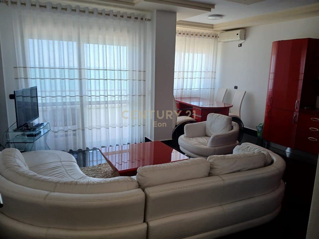 JEPET ME QERA APARTAMENT 1+1 , NE SHKEMBIN E KAVAJES ME PAMJE DETI !