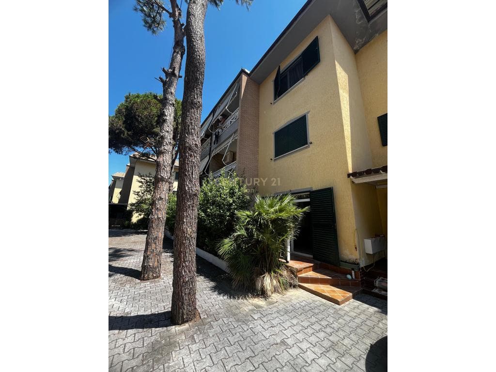 Apartament 2+1 në Rezidencë Private, 30–50 m nga Deti – Golem !