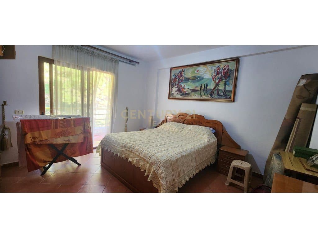 JEPET ME QERA APARTAMENT 2+1 TE SHKOLLA GREKE !