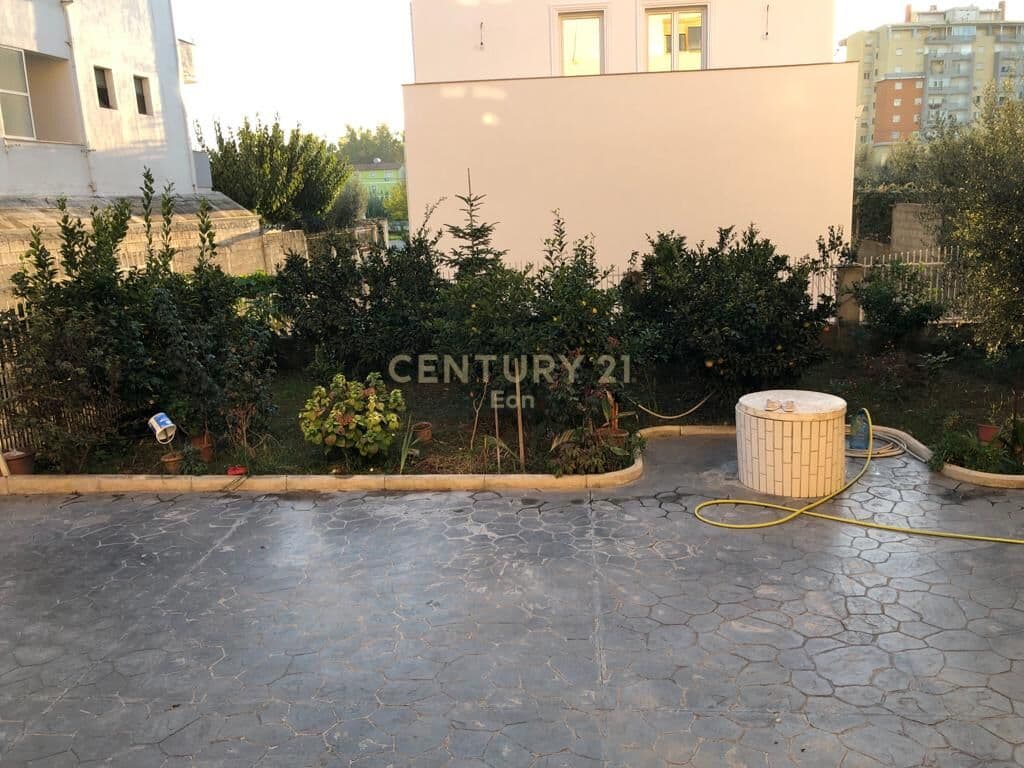 SHITEN 4 APARTAMENTE PJESE TE NJE VILE MUNDESI KTHIMI NE HOTEL NE PLEPA DURRES 4