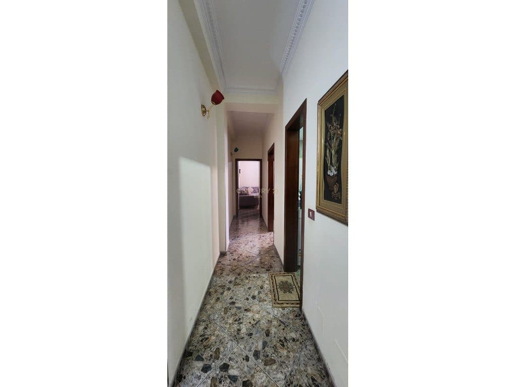 SHITET APARTAMENT 3+1+2 NE ZONEN E PLAZHIT ! 3