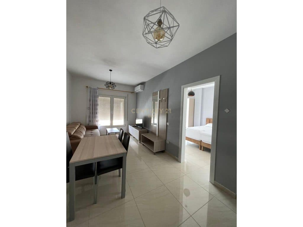 Apartament 1+1 Me Qira në Golem ! 3
