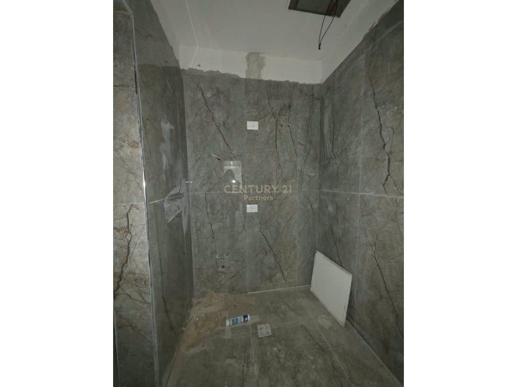 SHESIM APARTAMENT 2+1 NE YZBERISHT 4