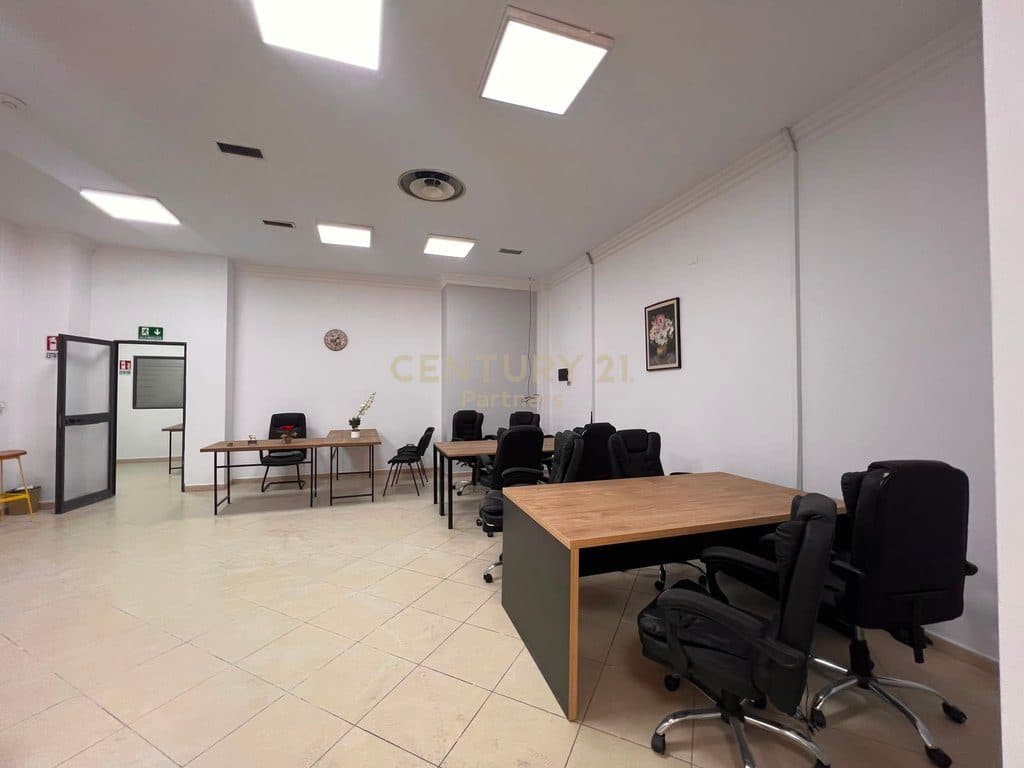 BUSINESS PREMISES FOR RENT ON KAVAJËS STREET, OPPOSITE DELIJORGJI