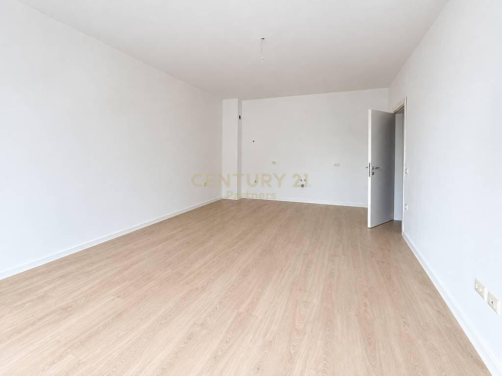 SHITET APARTAMENT 1+1 NË PALLAT TË RI, GATI PËR BANIM! 3