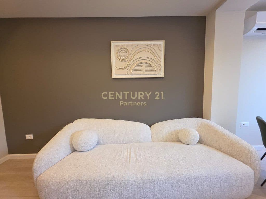 Apartament 1+1 Me Qira në Sheshi Willson 3