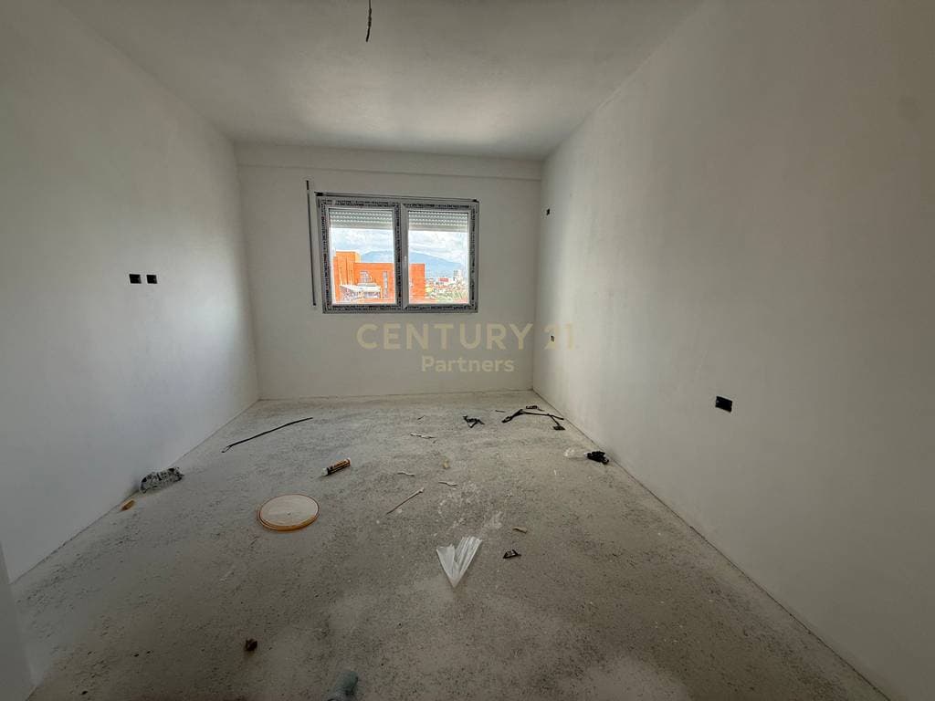 SHESIM APARTAMENT 1+1 TEK PLATINIUM 2,PASKUQAN FAZE PERFUNDIMTARE!!