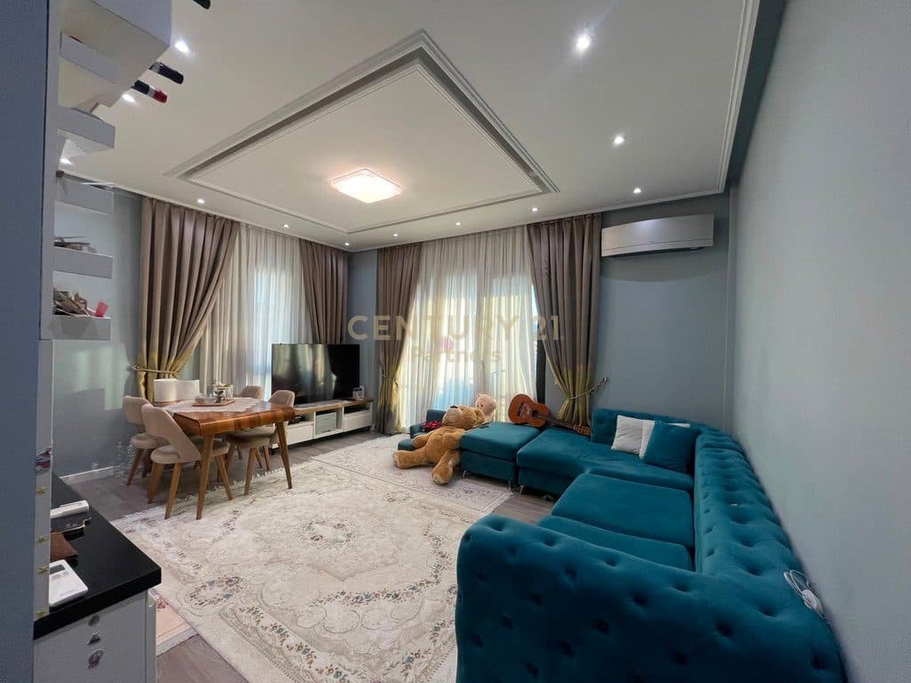 SHITEN 2 APARTAMENTE TE SQUARE 21-MUNDESI KTHIMI NE DUPLEX