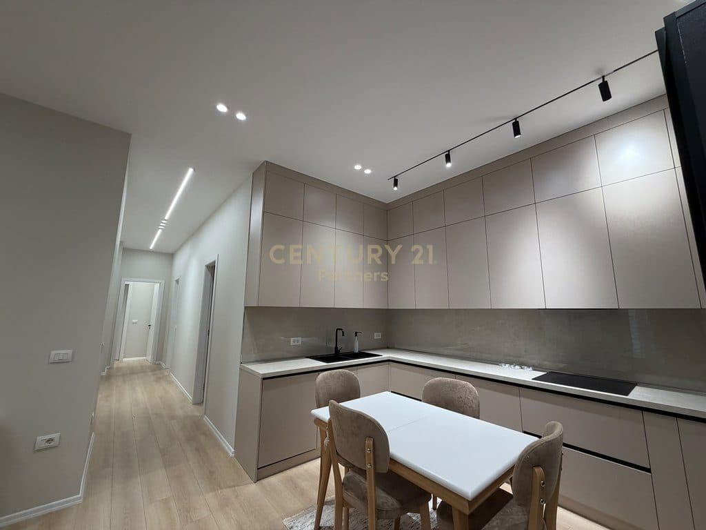 APARTAMENT ME QIRA 3+1+2TUALETE+2 🅿️ -RESIDENCA EDEN-SAUK I RI 3