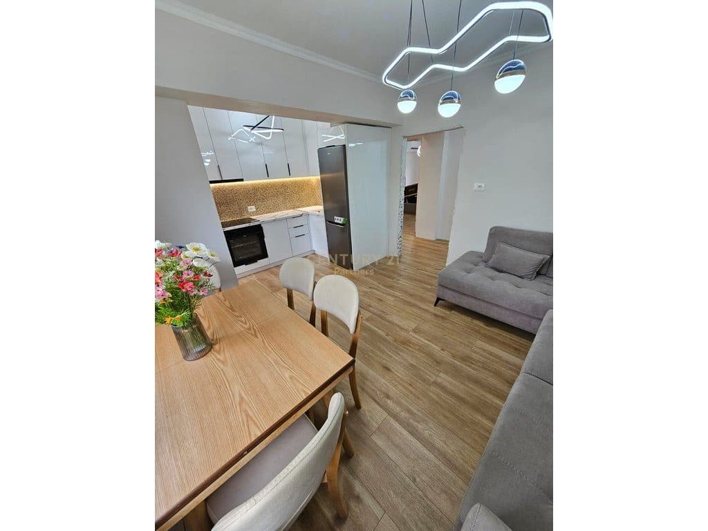 1+1 Apartment For Sale in Stadium, Durrës 4