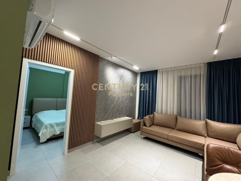JAPIM ME QIRA APARTAMENT 1+1 NE UNAZE TE RE!! 3