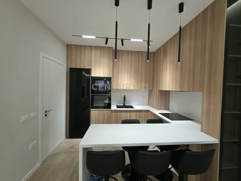 APARTAMENT MODERN ME QIRA – URBAN GATE, ASTIR 4