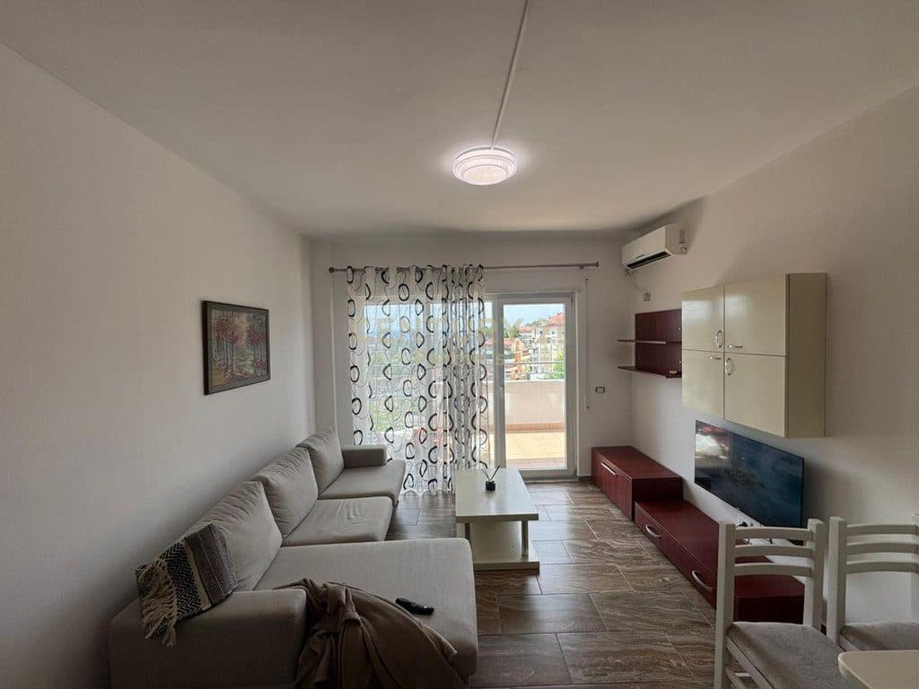 Apartament 1+1+ Verande Për Shitje në Shkozë, Tiranë - prane Bar Tut Beu
(Blerje me kredi)
