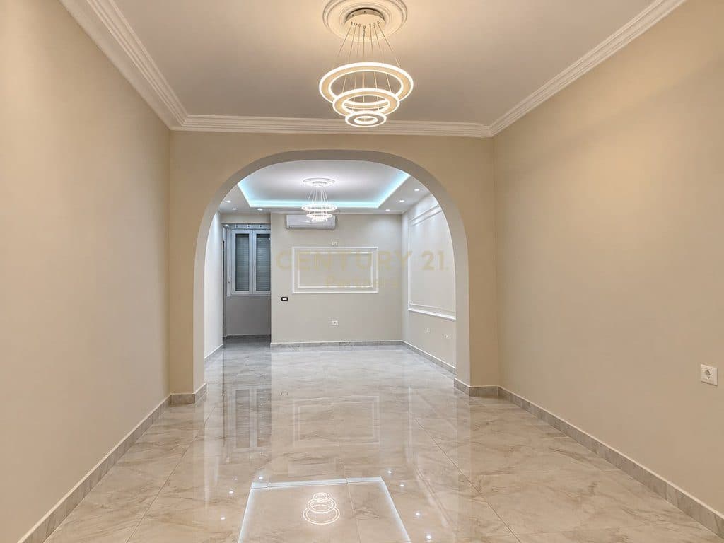 APARTAMENT 1+1+DEPO PER QIRA , PRANE INSTITUTIT HARRY T FULTZ 3