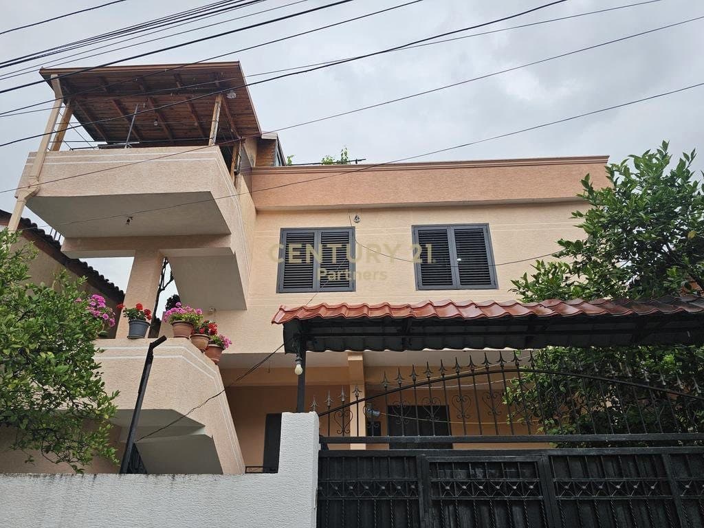 For sale private 2-storey villa on Jordan Misja street