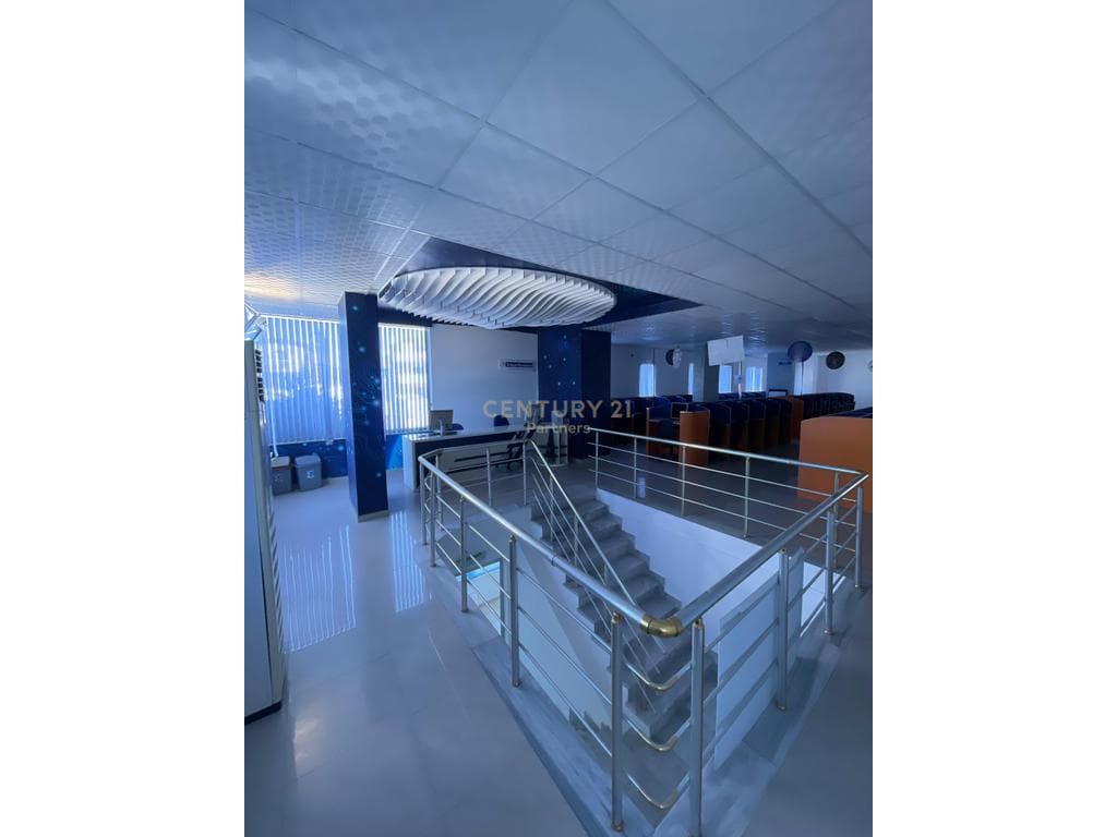 BUSINESS PREMISES FOR RENT SUITABLE FOR CALL CENTER IN DURRES