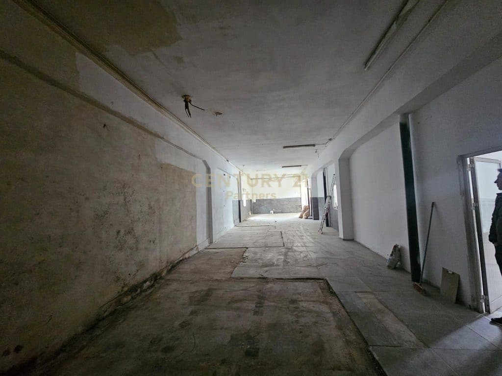 Warehouse for rent in the Kombinat area, Tirana 3