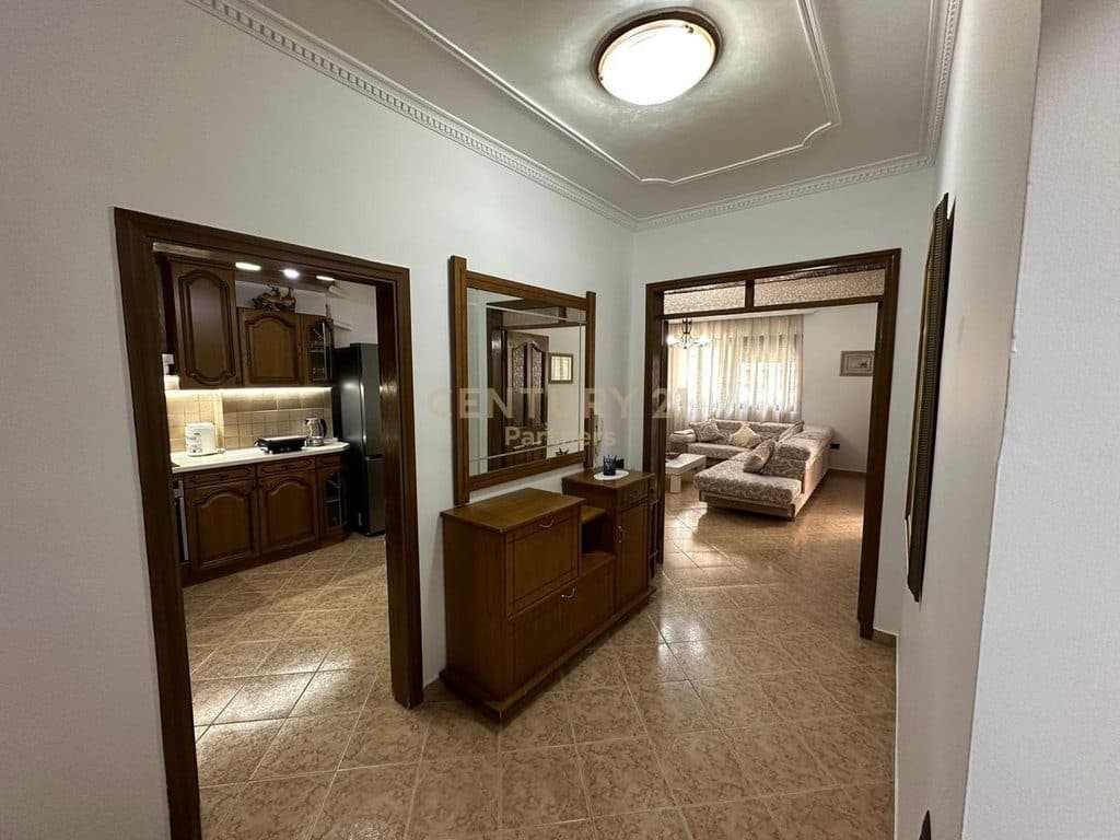 APARTAMENT 2+1+2 ME QIRA – MYSLYM SHYRI 3