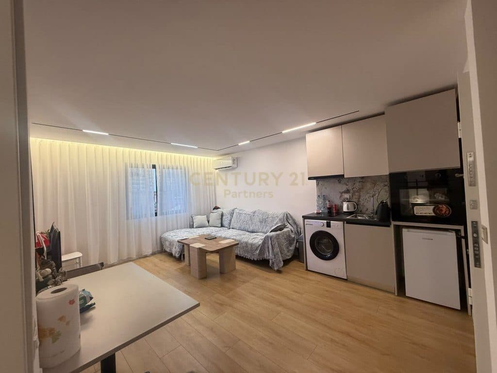 APARTAMENT 1+1 NE SHITJE, BRRAKE