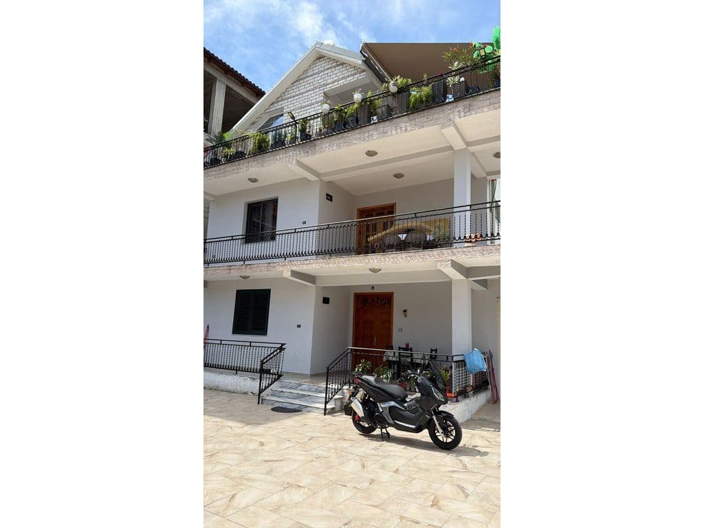 VILLA FOR SALE NEAR NEW BOULEVARD 3