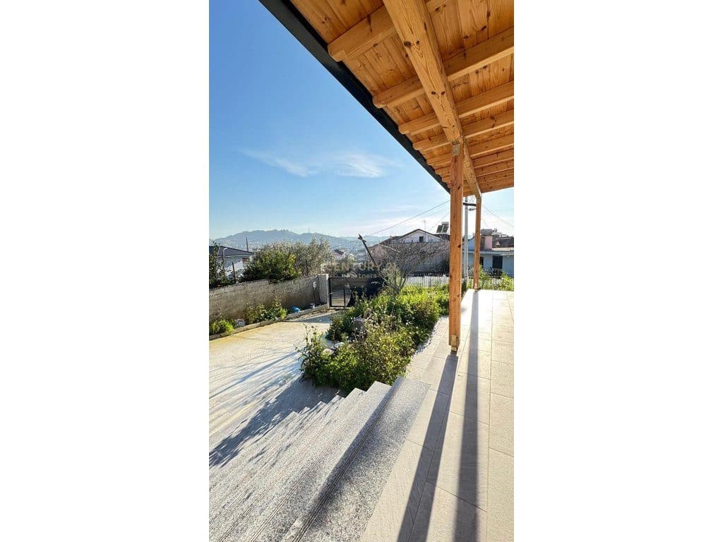 EKSKLUZIVE📌 SHESIM SHTEPI PRIVATE NE YZBERISH (Blerje me Kredi) 2