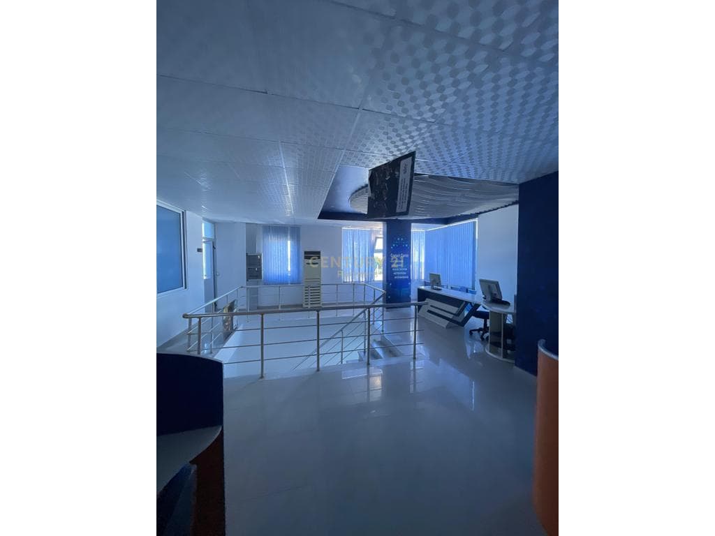BUSINESS PREMISES FOR RENT SUITABLE FOR CALL CENTER IN DURRES
