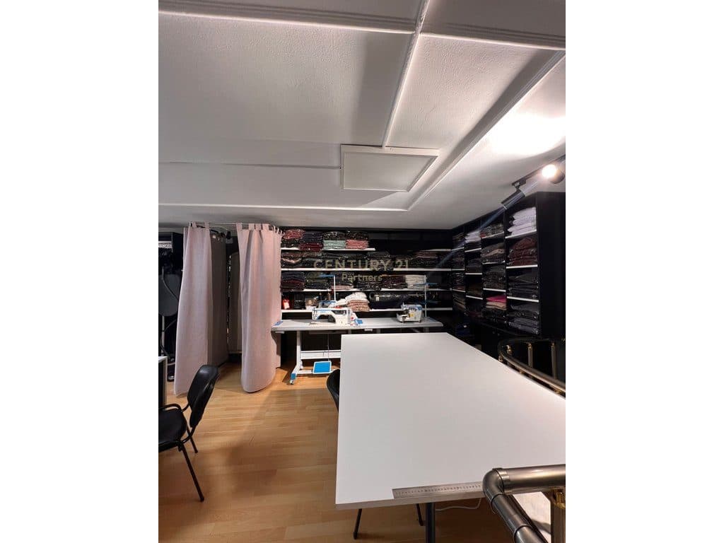 🔑 Commercial Duplex Unit for Sale by the road at Selvia, Tirana 4