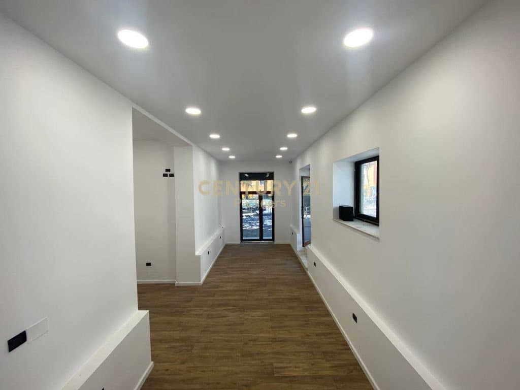Shop for sale in a strategic location - Ring Road, Former Train Station 3