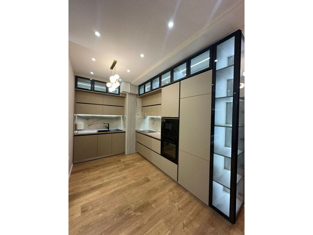 FOR RENT 2+1 APARTMENT NEAR KUQE SCHOOL ! 3