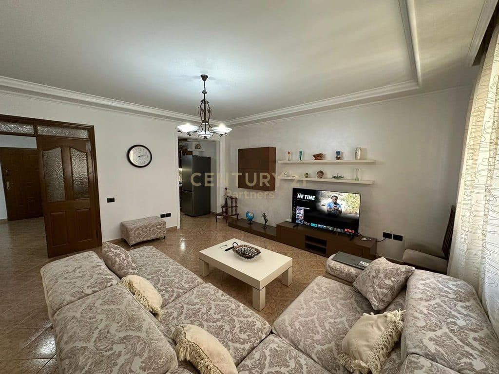 APARTAMENT 2+1+2 ME QIRA – MYSLYM SHYRI
