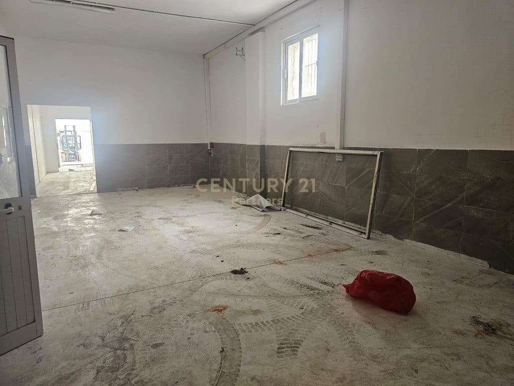 Warehouse for rent in the Kombinat area, Tirana 2