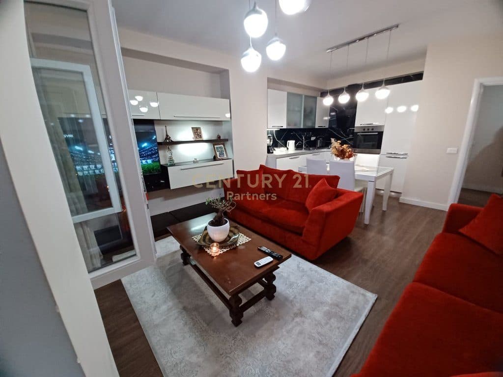 Shesim Apartament 2+1 me Post Parkimi – Zona QSUT