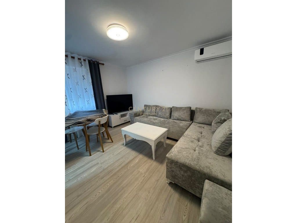 SHESIM APARTAMENT 1+1 TE SHKOLLA BASHKUAR!