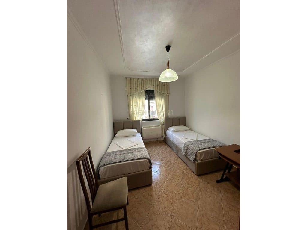 APARTAMENT 2+1+2 ME QIRA – MYSLYM SHYRI 4
