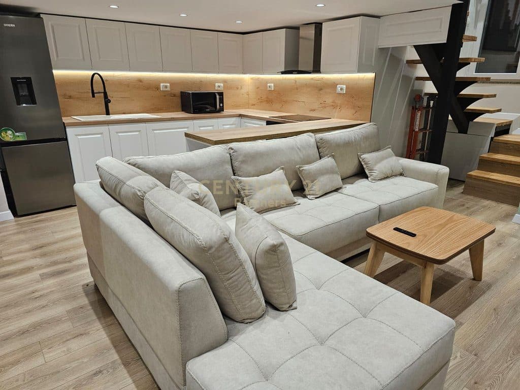APARTAMENT DUPLEX PER SHITJE PRANE DELIJORGJIT 3