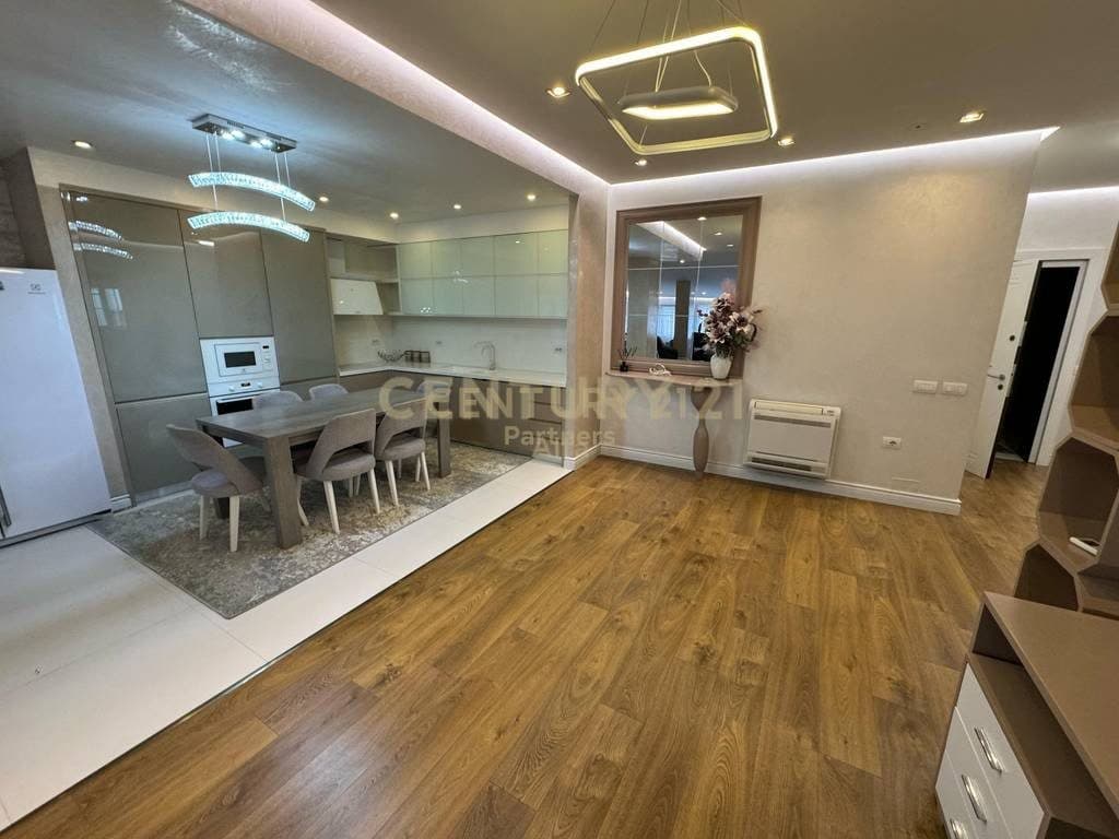 🏡 JEPET ME QIRA PENTHOUSE LUKSOZ NË FRESK 3