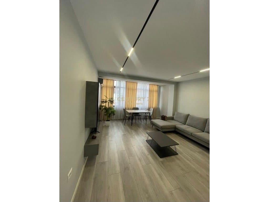 JEPET ME QERA APARTAMENT 2+1 – 21 DHJETORI, TIRANË 2