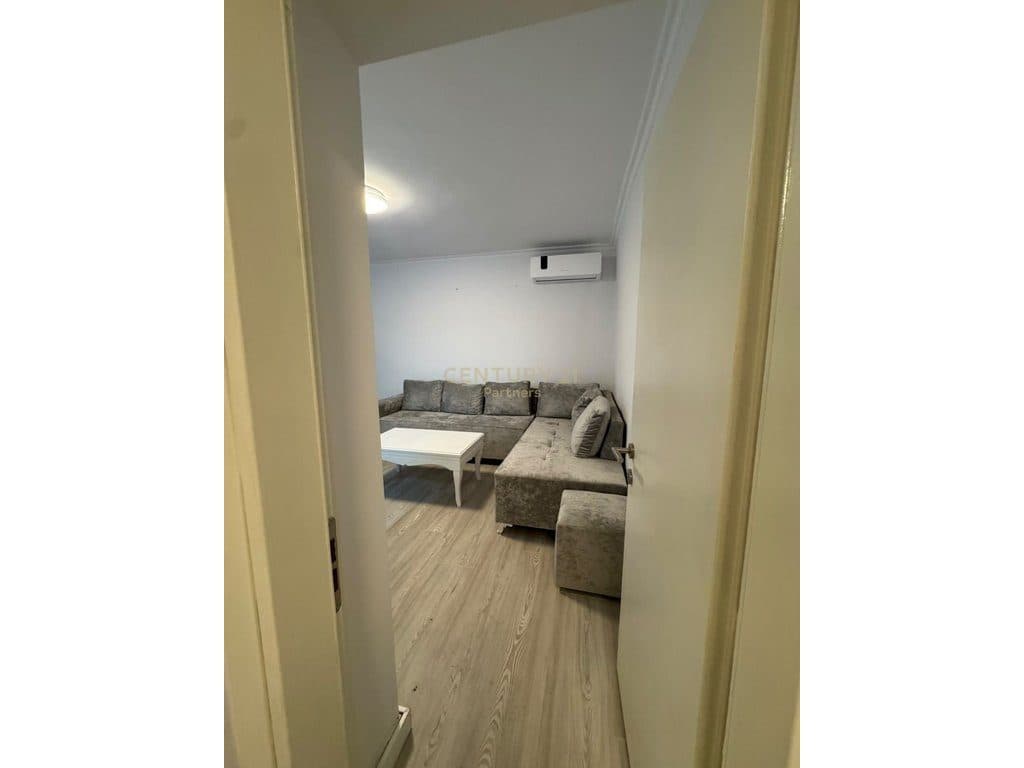 SHESIM APARTAMENT 1+1 TE SHKOLLA BASHKUAR! 3