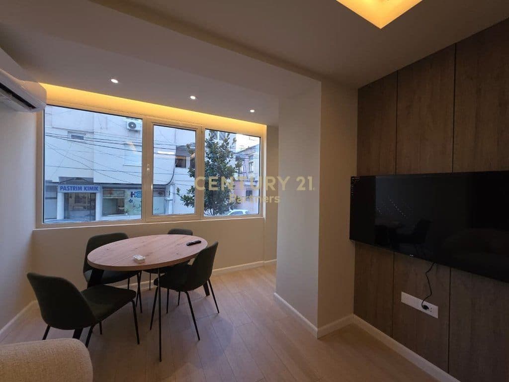 Apartament 1+1 Me Qira në Sheshi Willson 4